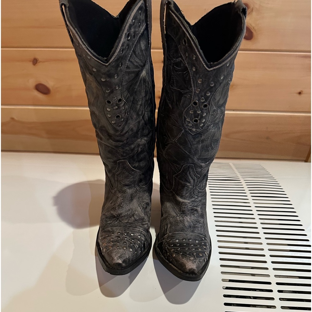 Women’s western boots